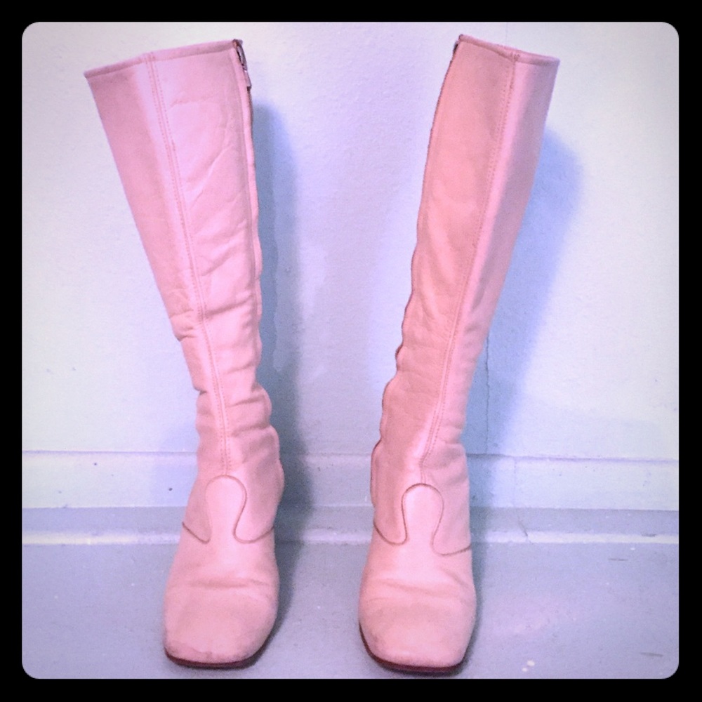 Off white vintage leather go-go boots!